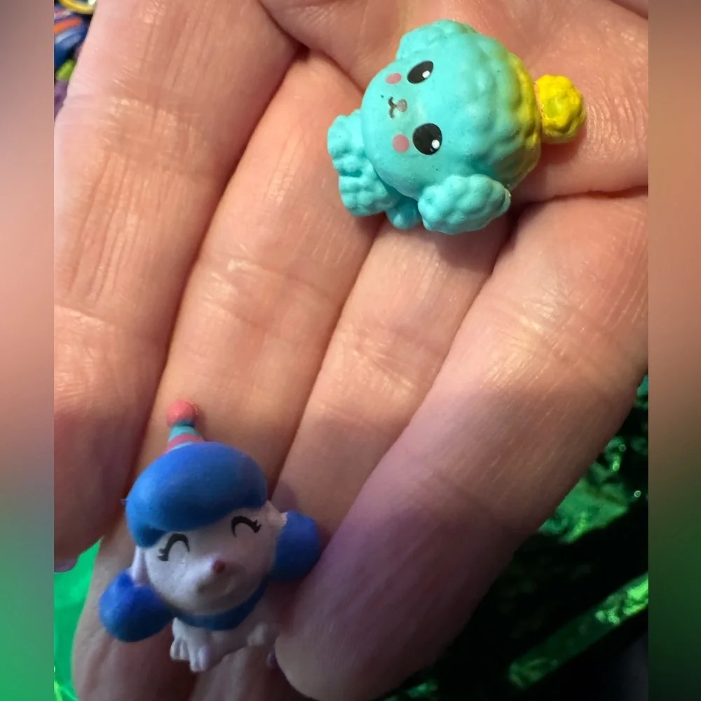 Mini figures squinkies, shopkins, misc